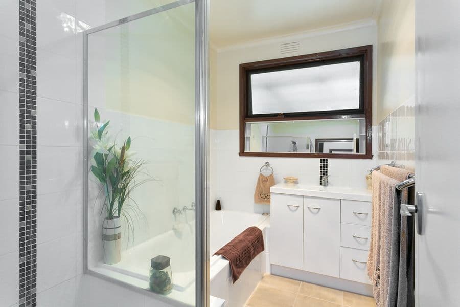 27 Francis Street, MELTON SOUTH VIC 3338, Melton South - Thumbnail 6