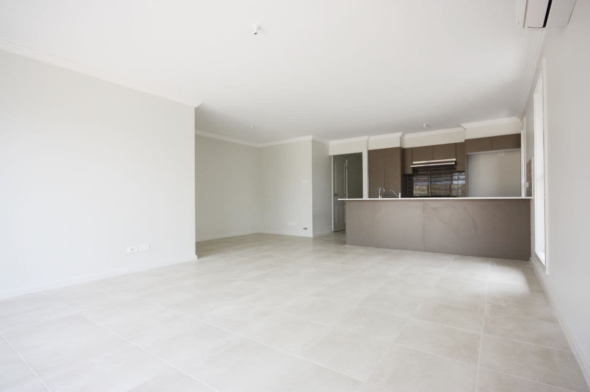 9 Crank Place, Elderslie - Thumbnail 3
