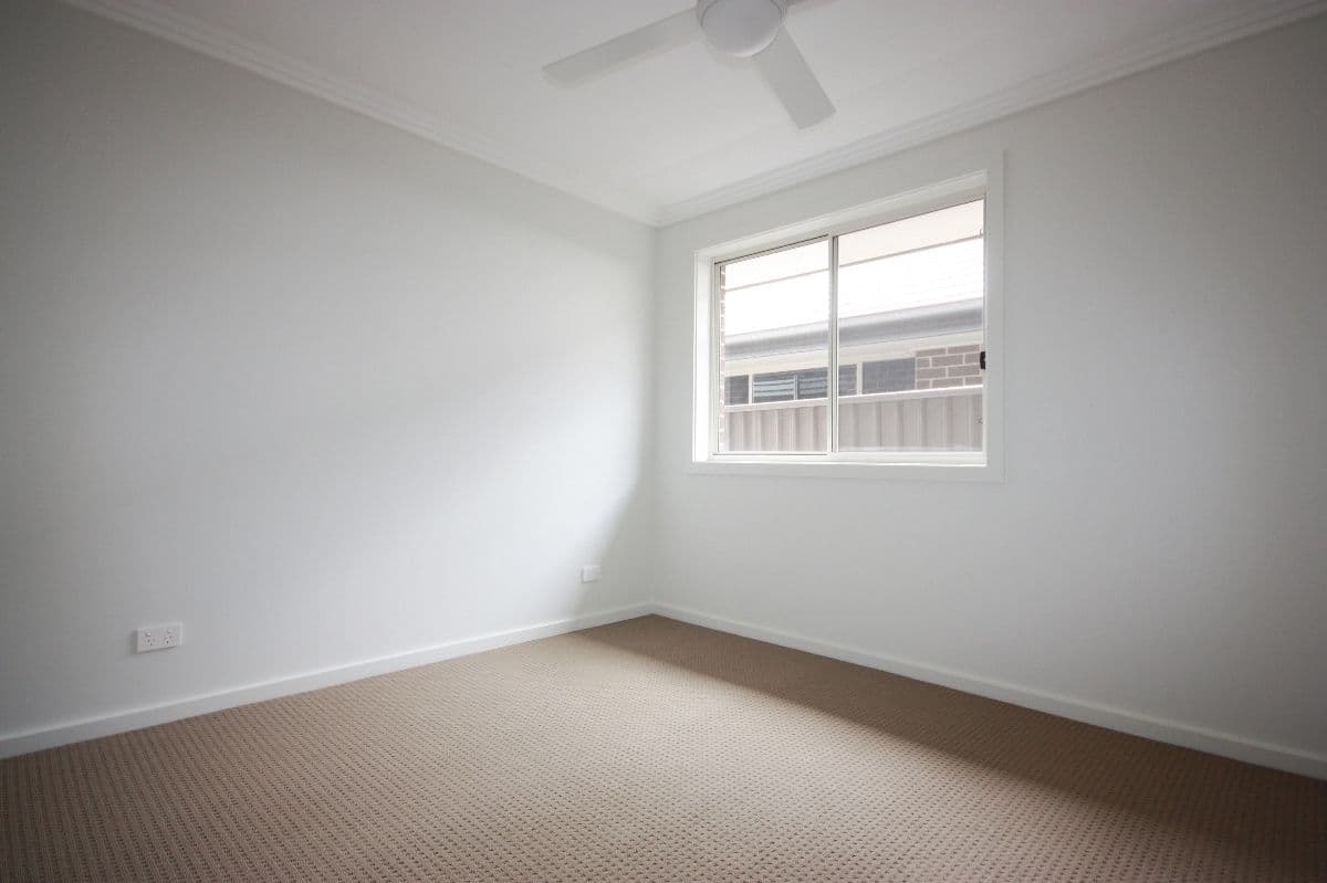 9 Crank Place, Elderslie - Thumbnail 6