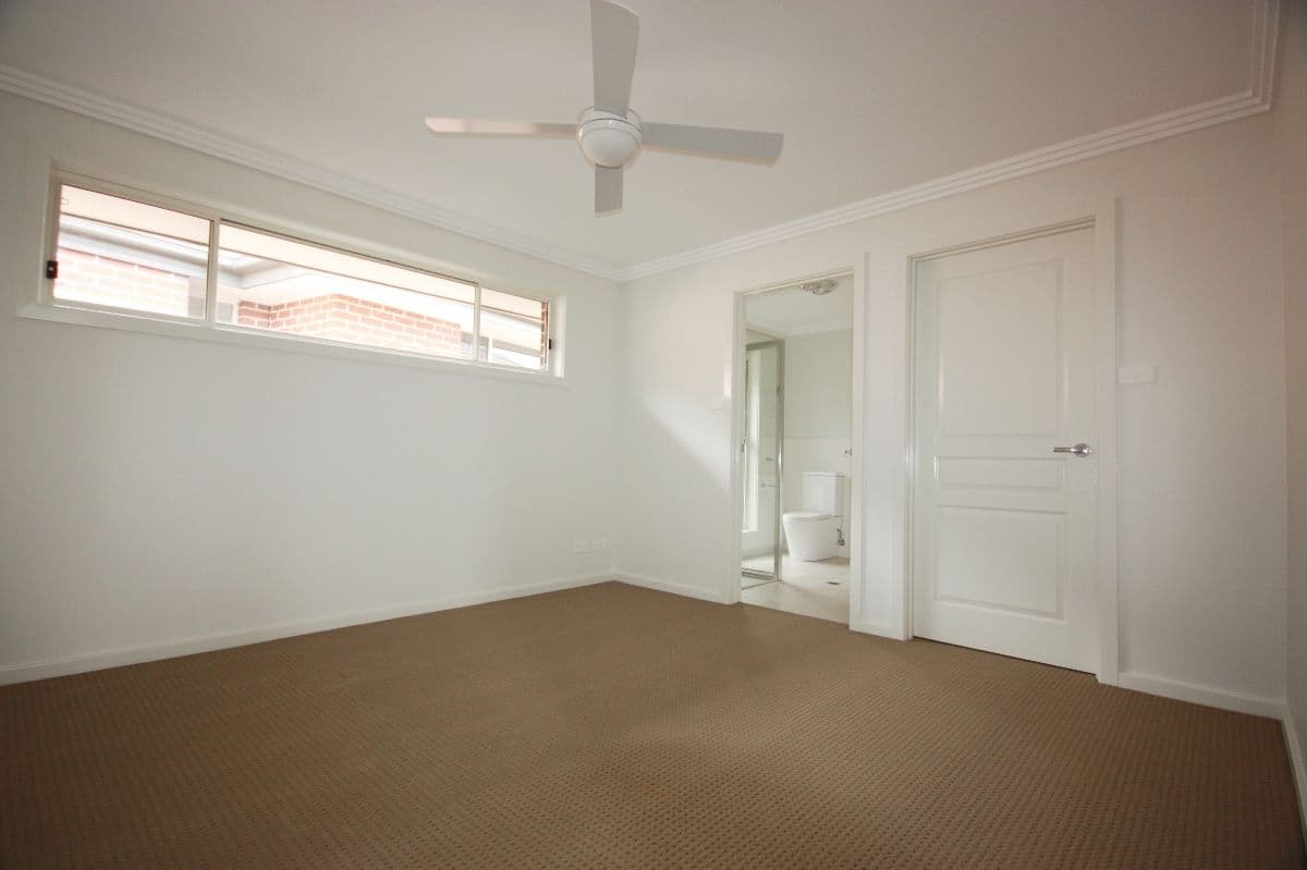 9 Crank Place, Elderslie - Thumbnail 7
