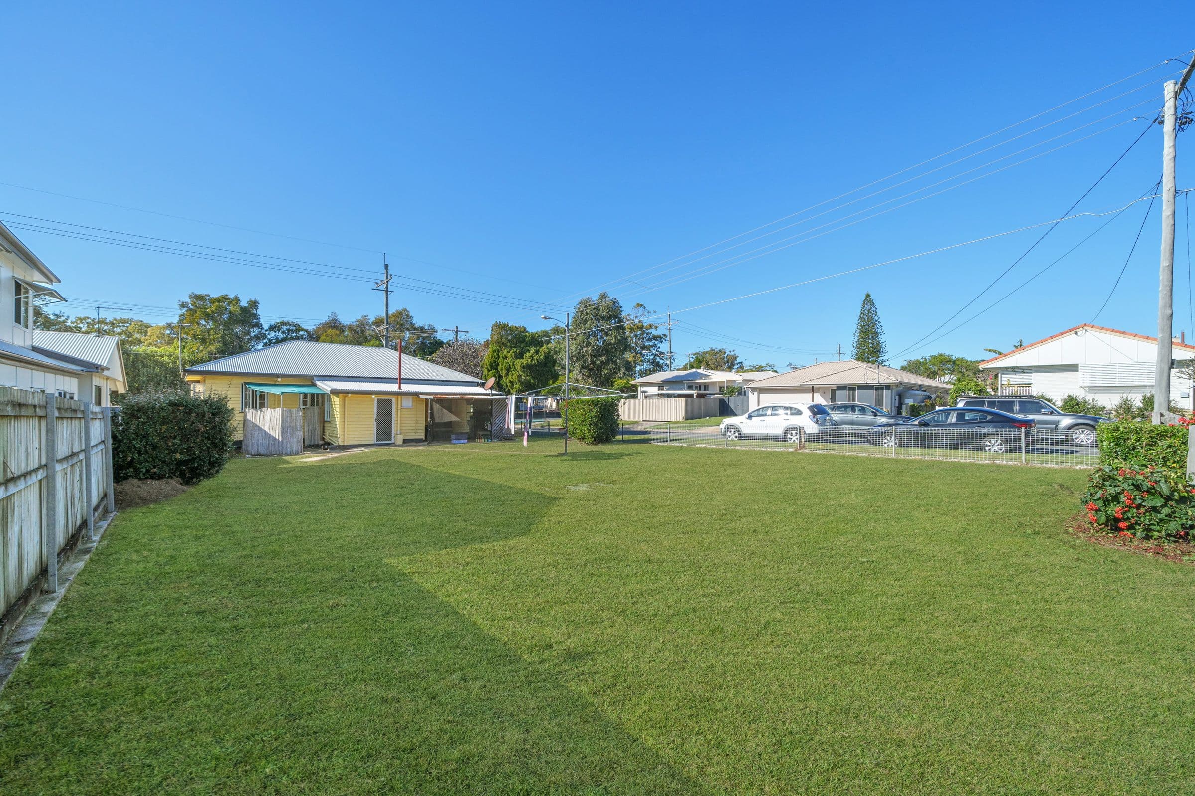 17 Scarborough Road, Redcliffe QLD 4020, Redcliffe - Thumbnail 2