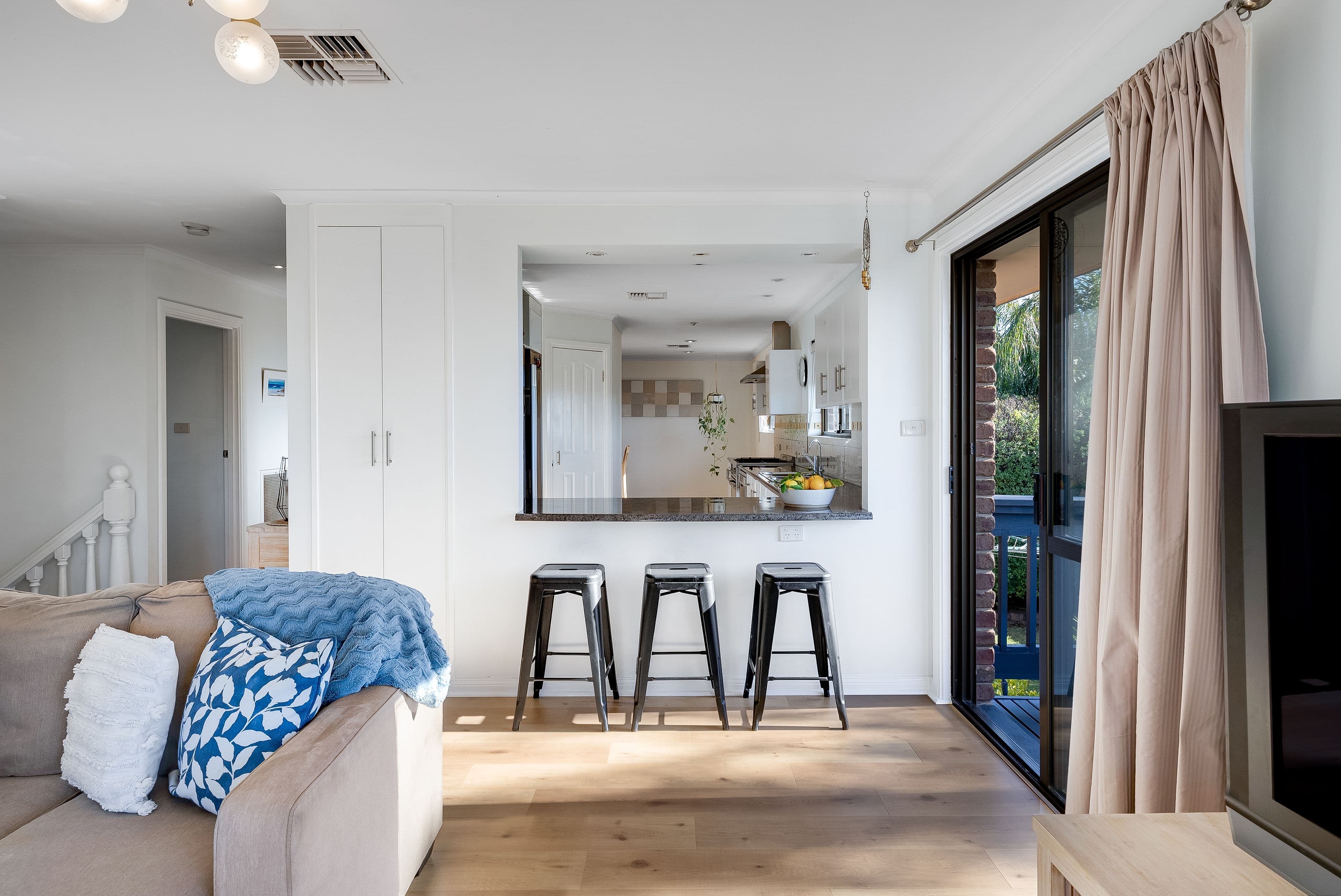 15 Admella Court, Hallett Cove SA 5158, Hallett Cove - Thumbnail 4