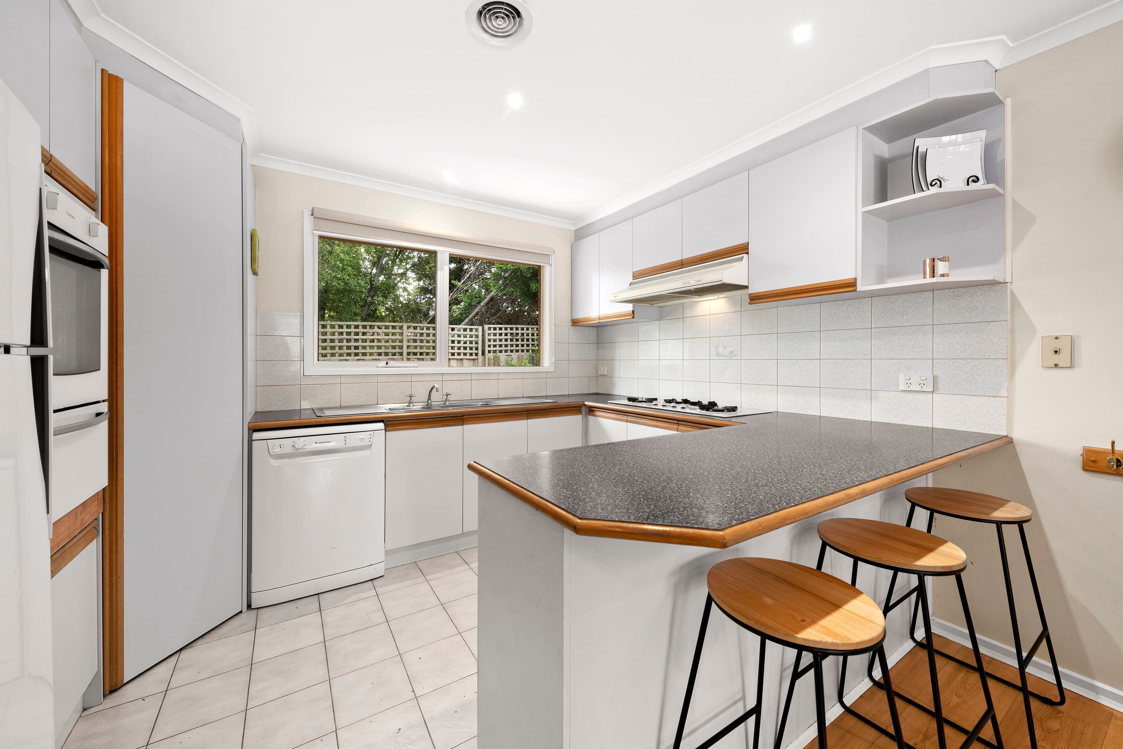 14 Lincoln Avenue, Bayswater VIC 3153, Bayswater - Thumbnail 6