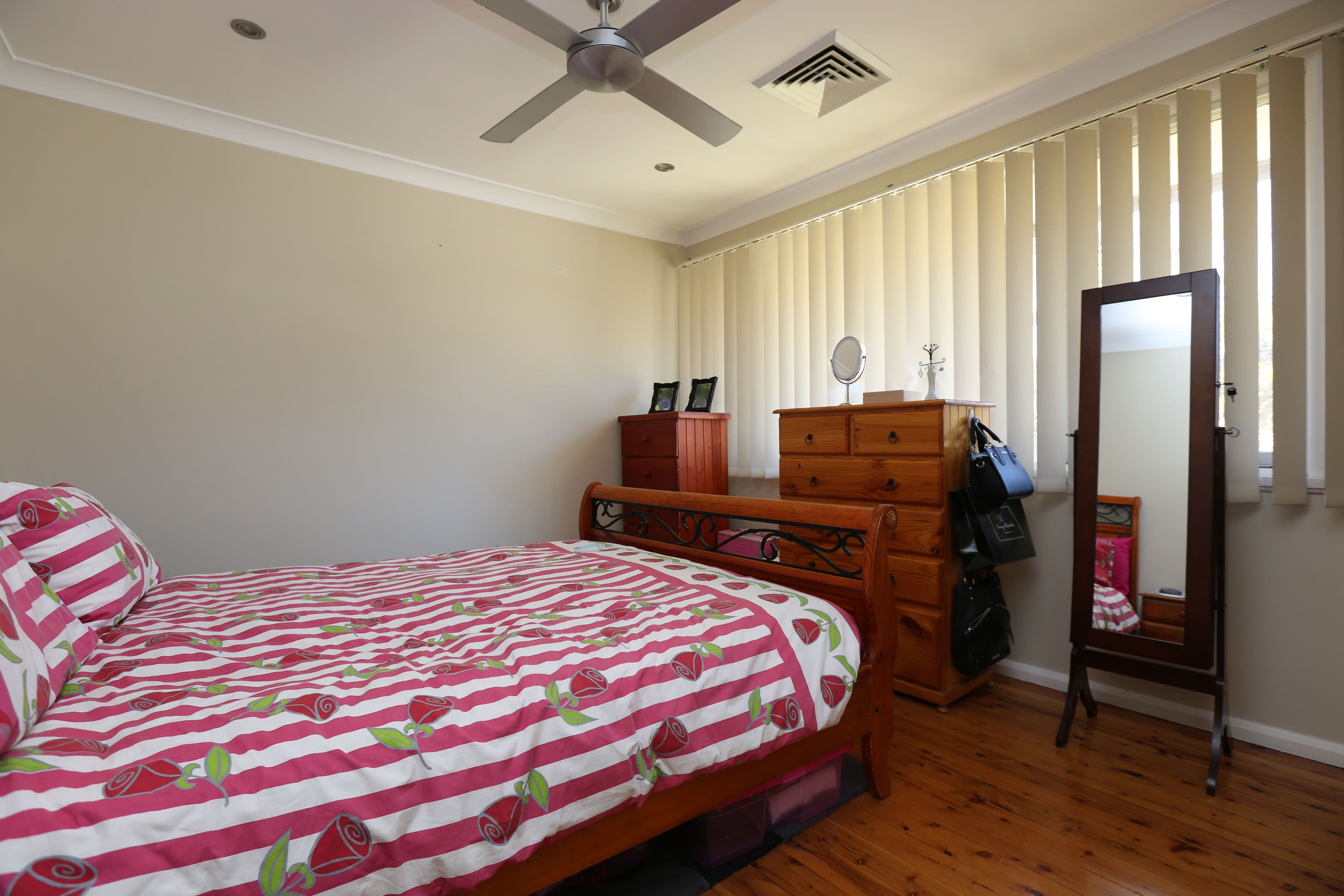 45 Wendy Avenue, Georges Hall - Thumbnail 5