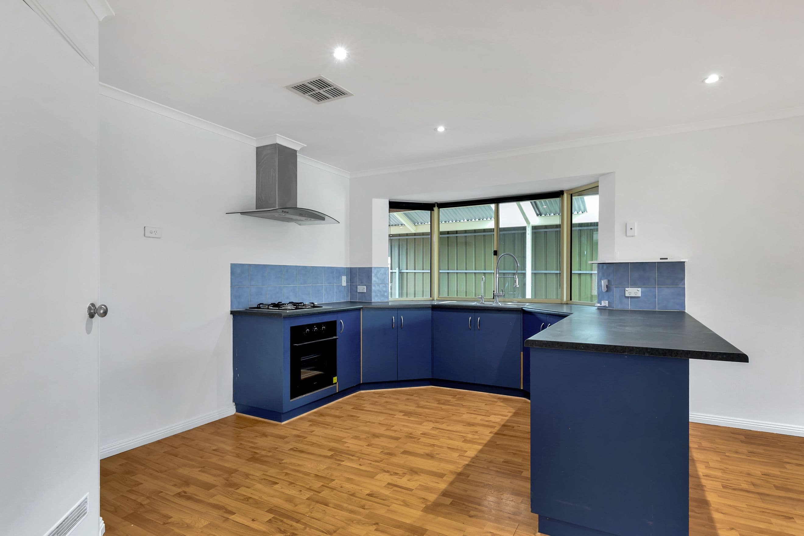 27 Dartmouth Street, Davoren Park SA 5113, Davoren Park - Thumbnail 3