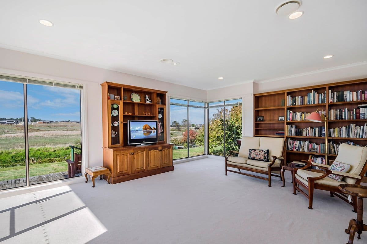 28 Manuka Drive, Warrnambool VIC 3280, Warrnambool - Thumbnail 5