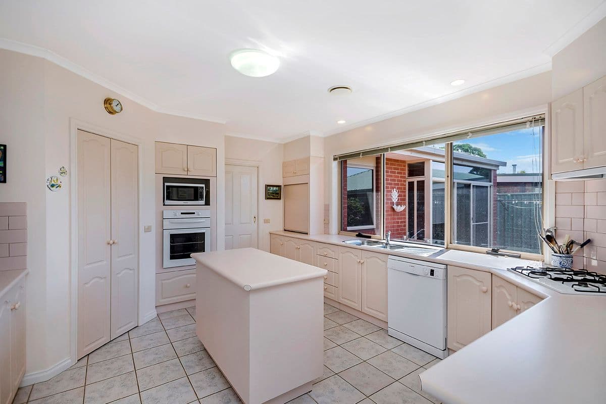 28 Manuka Drive, Warrnambool VIC 3280, Warrnambool - Thumbnail 7