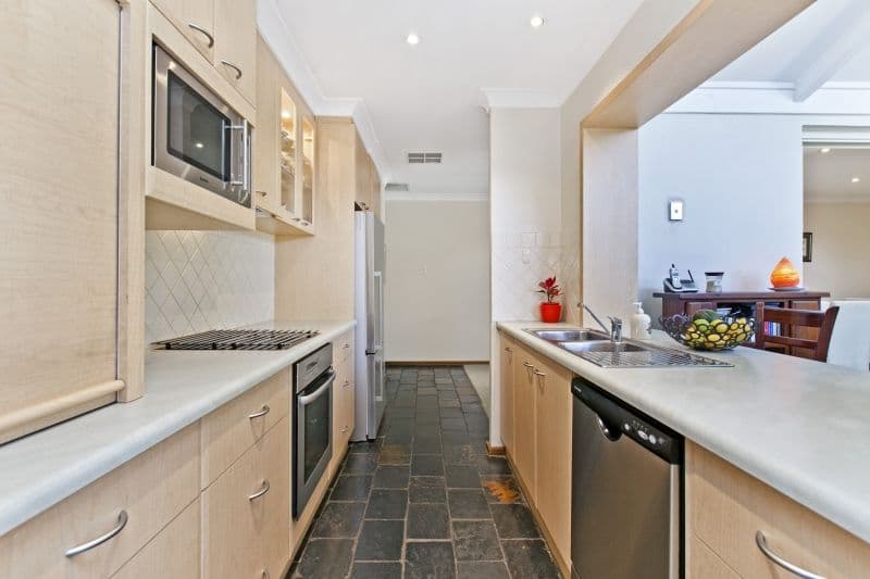 13 Mariners Crescent, WEST LAKES SA 5021, West Lakes - Thumbnail 4