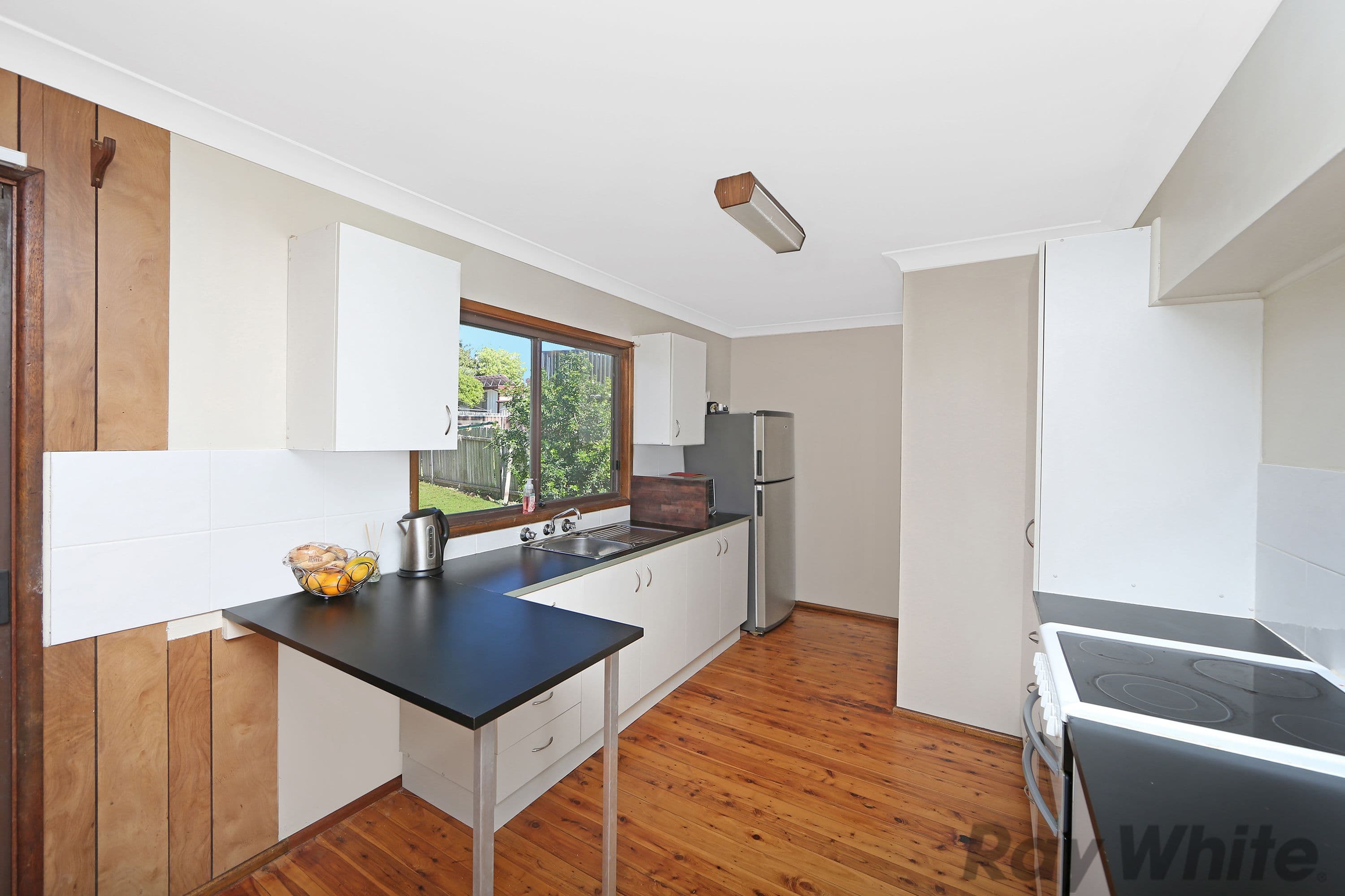 2 Arlington Street, Oakhurst - Thumbnail 2