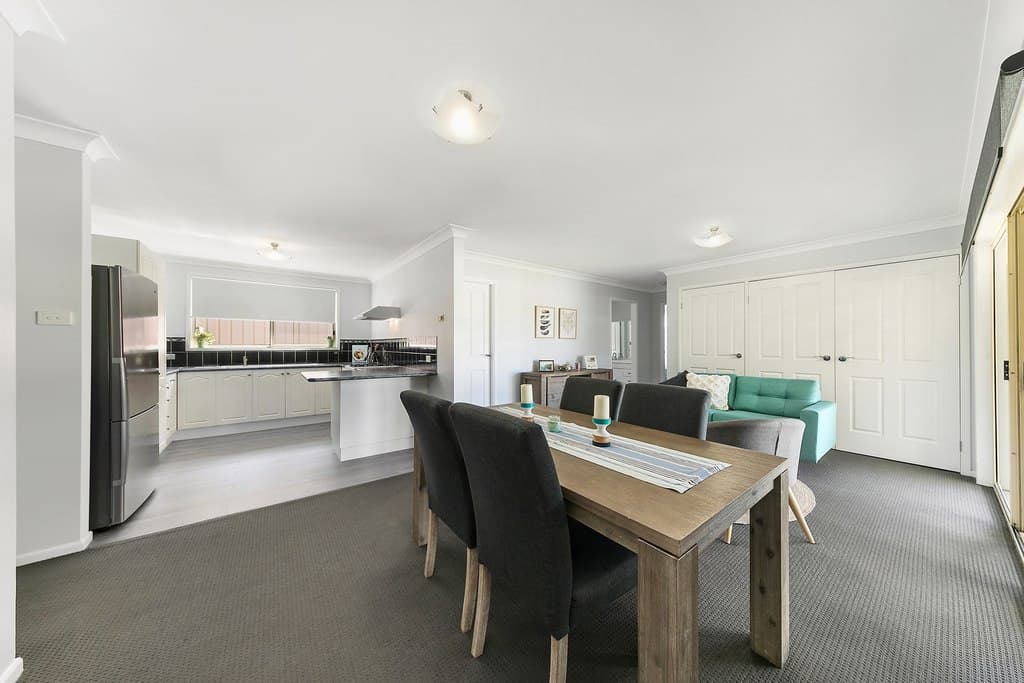 8 Budgeree Drive, Aberglasslyn - Thumbnail 3