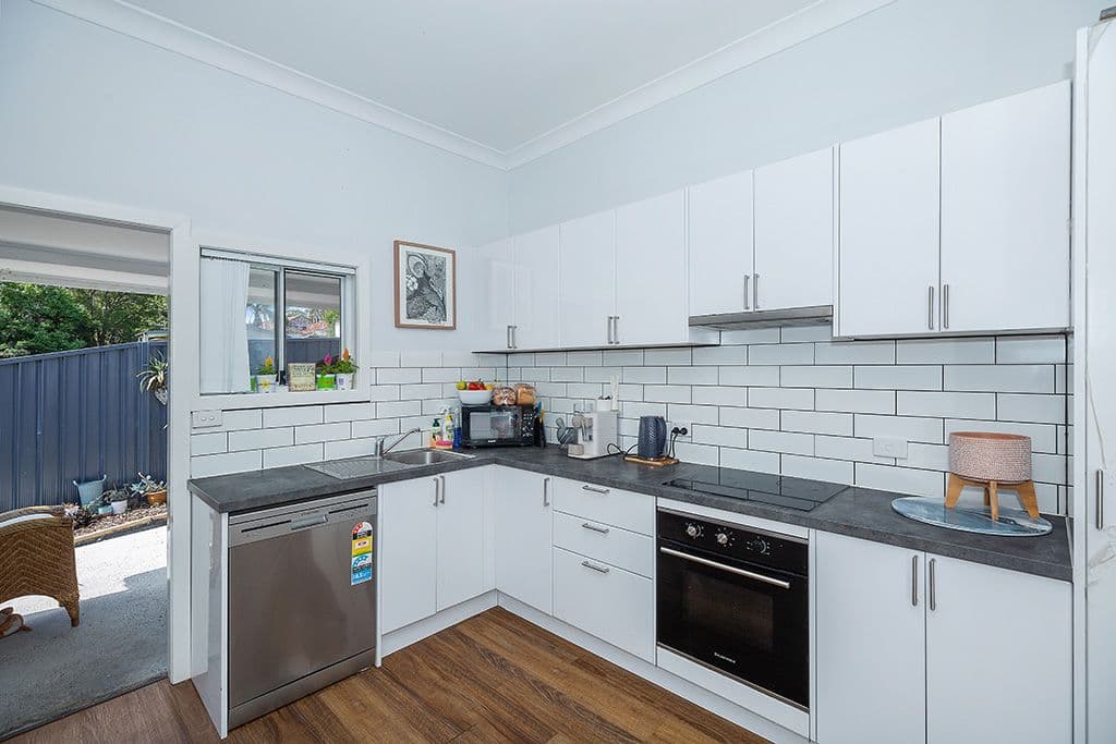 1 Macquarie Road, Fennell Bay NSW 2283, Fennell Bay - Thumbnail 4
