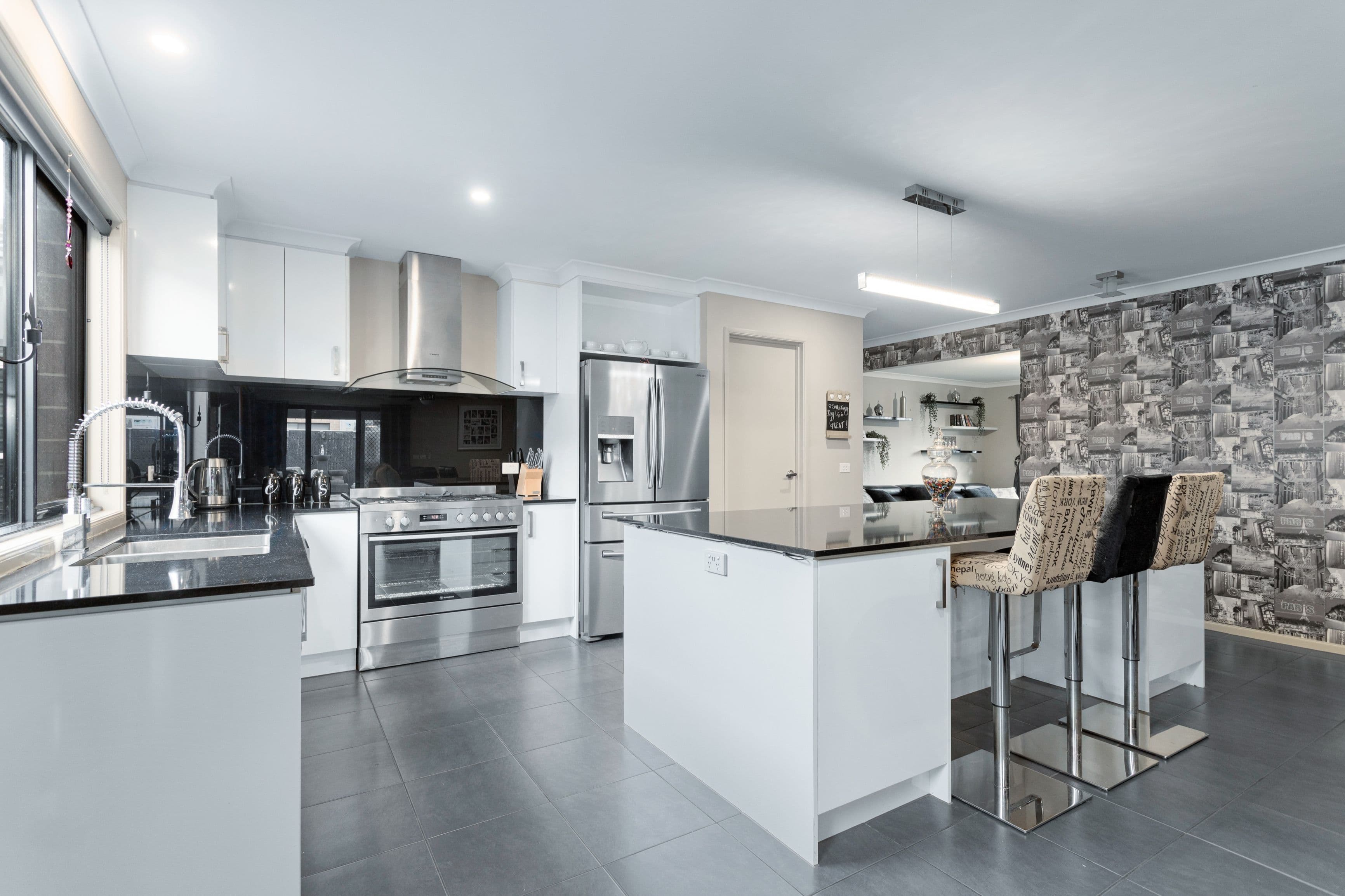 1 Coleen Street, Mernda VIC 3754, Mernda - Thumbnail 2