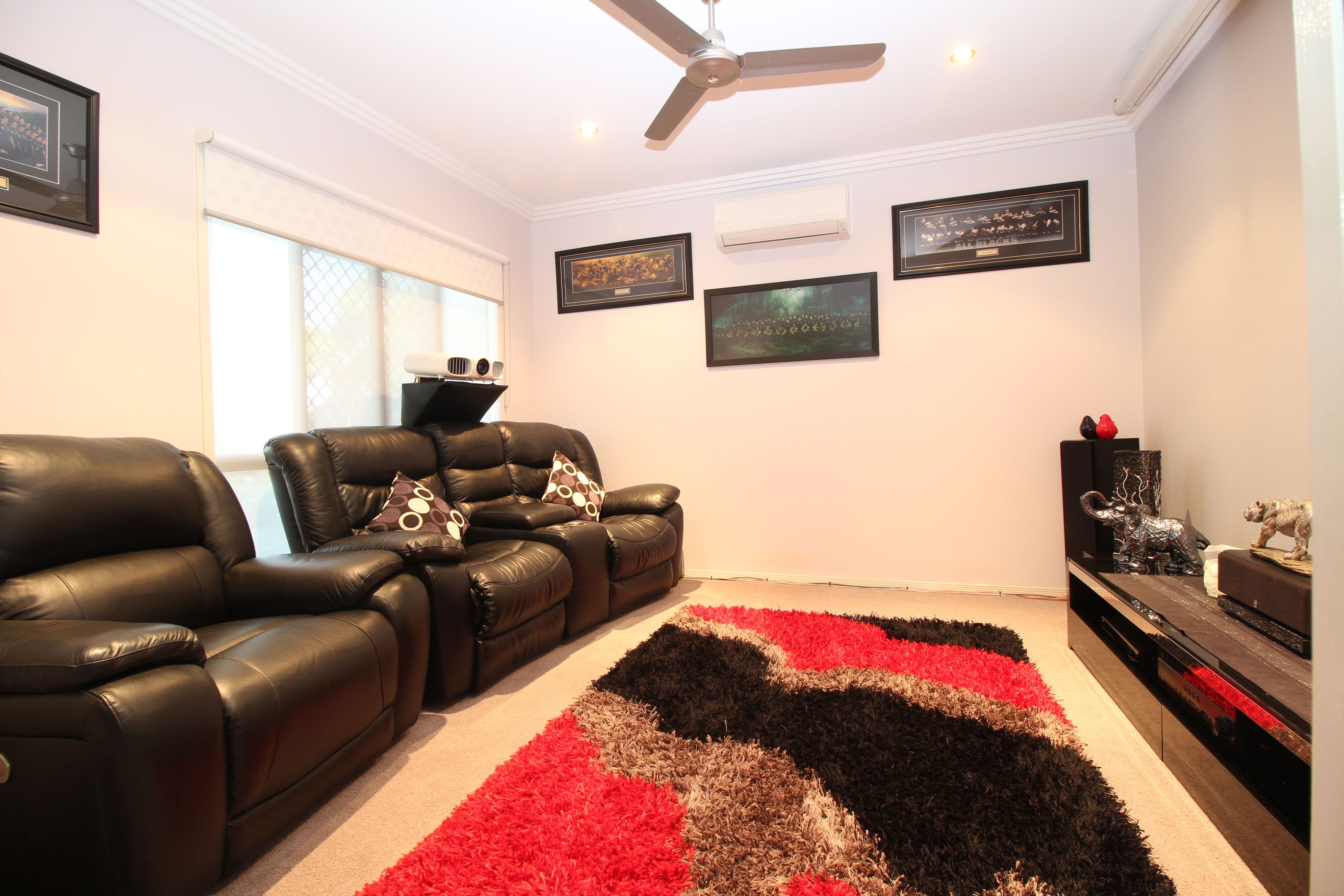 13 Newman Drive, Emerald QLD 4720, Emerald - Thumbnail 3
