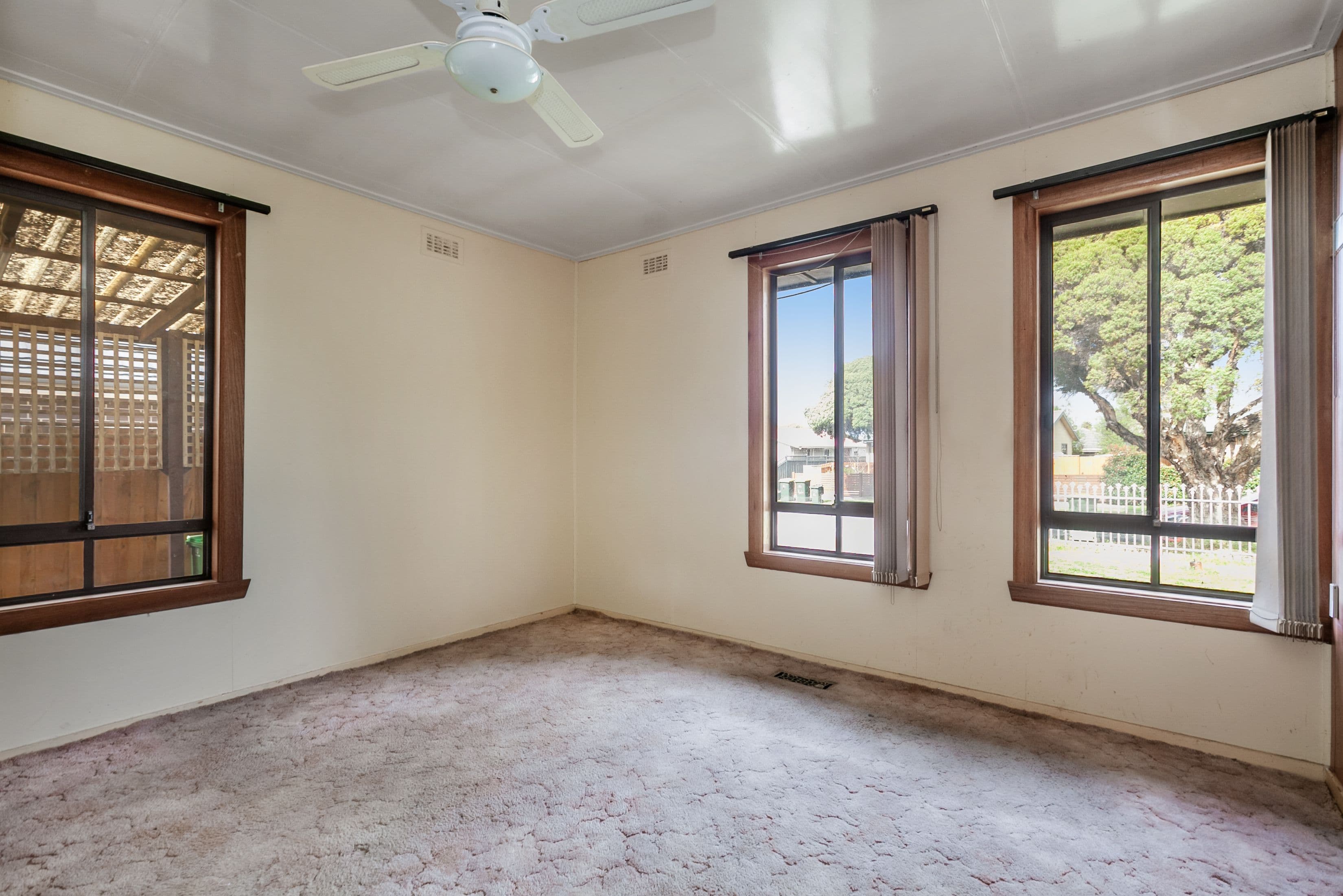 55 Lane Crescent, Reservoir VIC 3073, Reservoir - Thumbnail 8