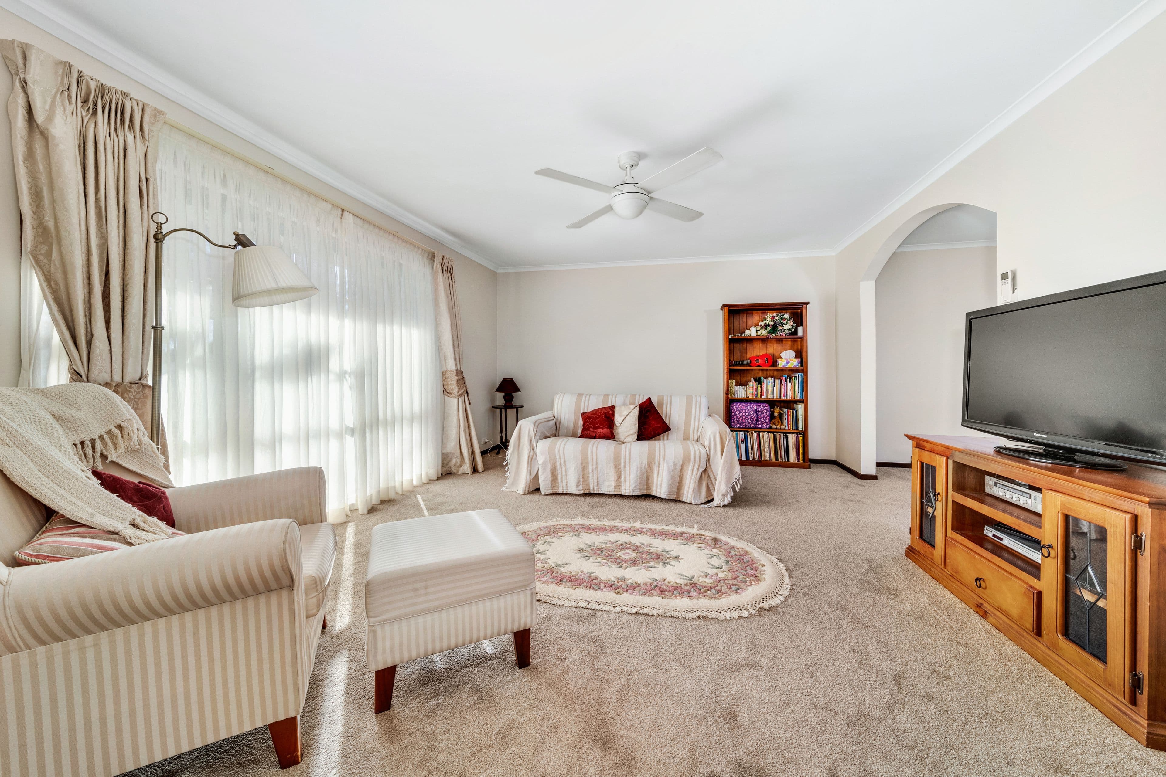 49 Fullagar Crescent, Higgins ACT 2615, Higgins - Thumbnail 2