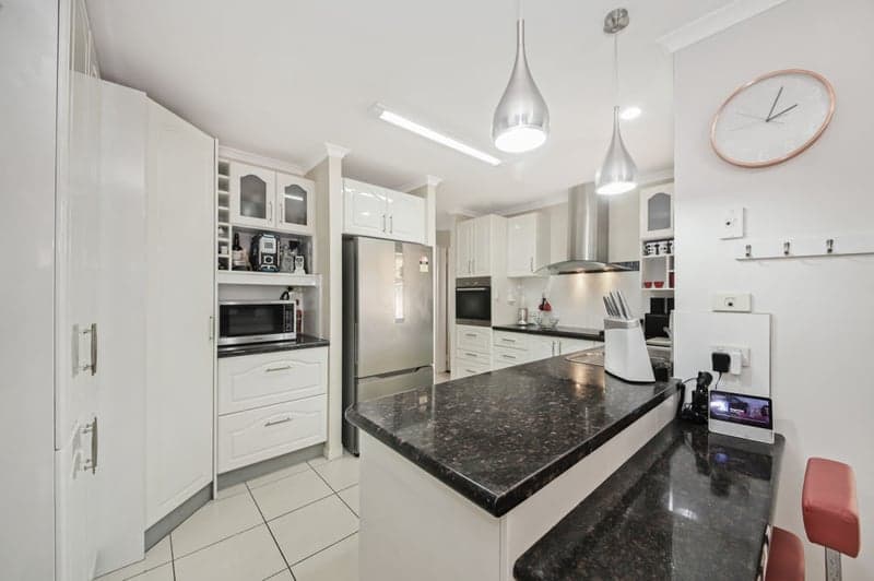 5 Kirribilli Street, Kippa-Ring - Thumbnail 4