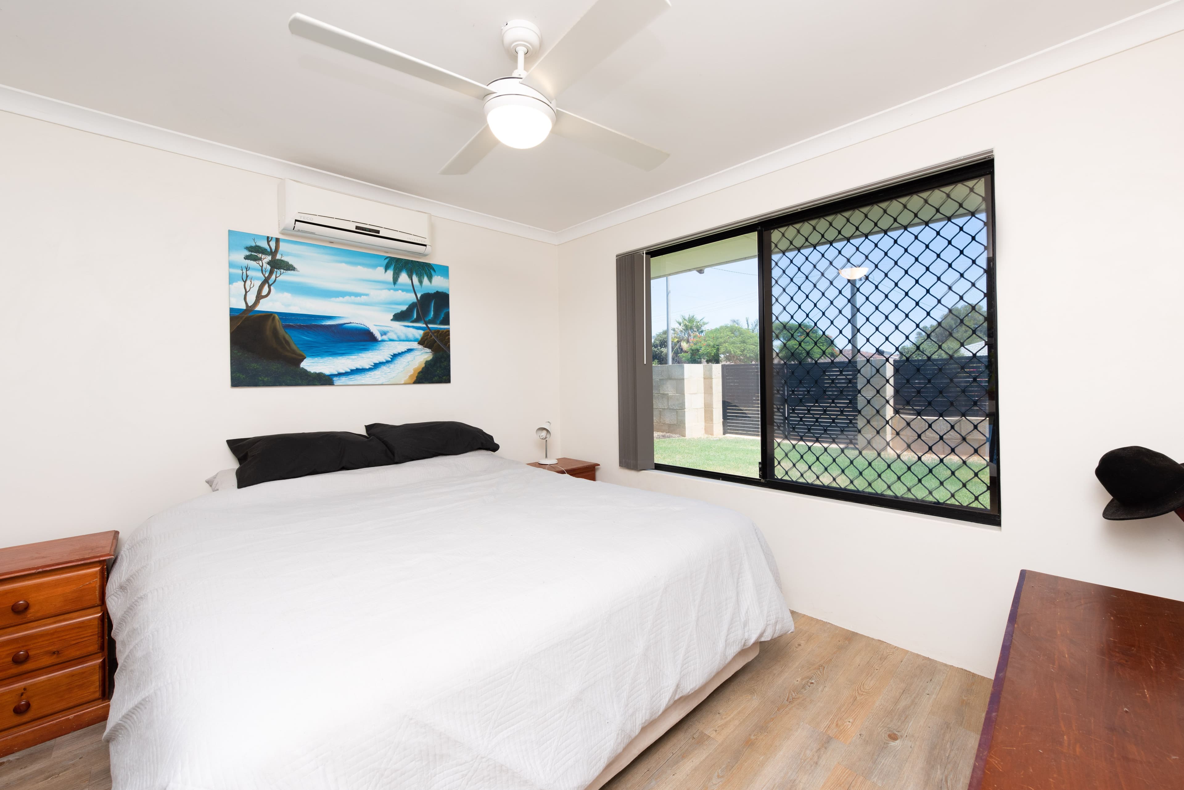 15 Broadfield Close, Utakarra WA 6530, Utakarra - Thumbnail 4