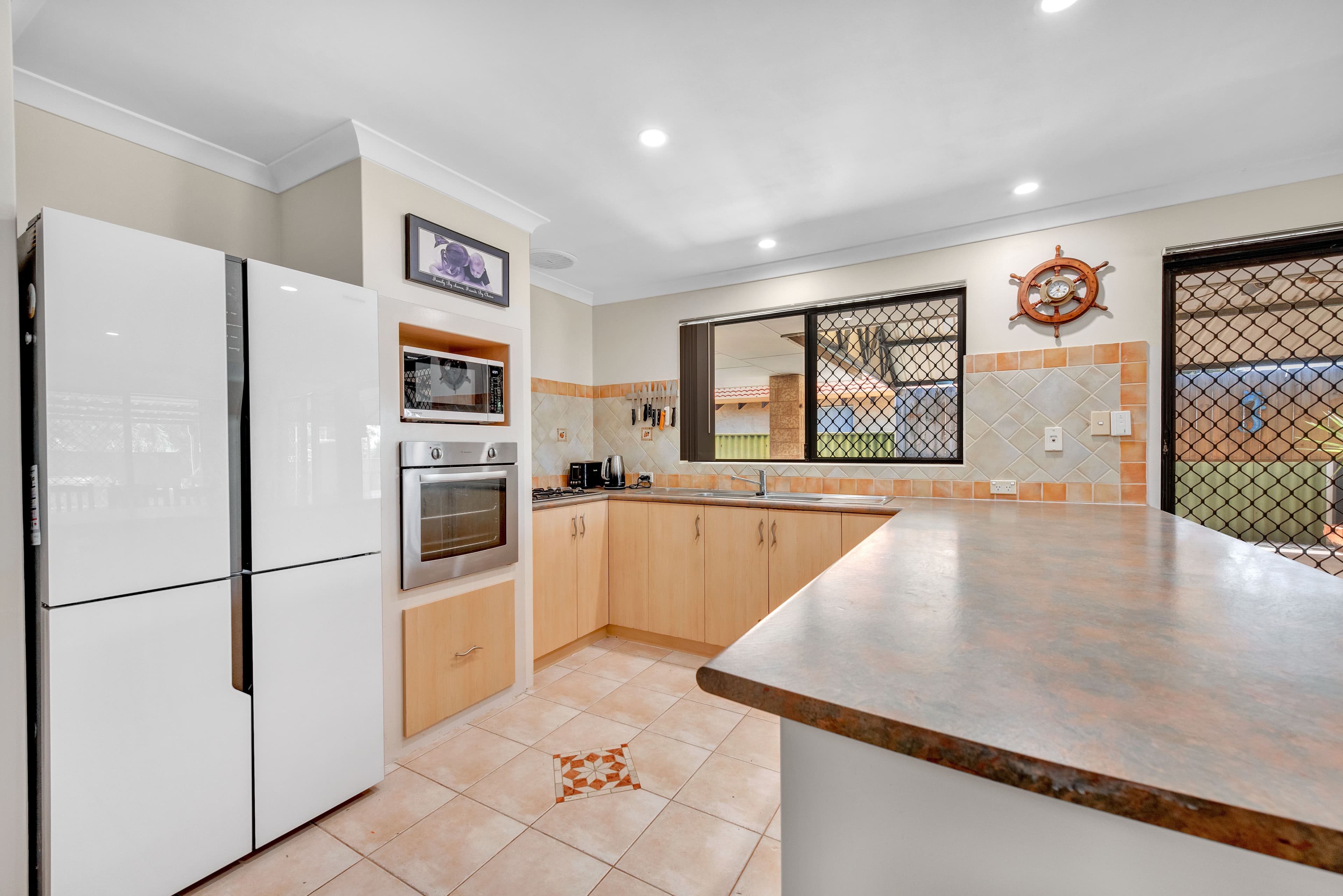 15 Broadfield Close, Utakarra WA 6530, Utakarra - Thumbnail 6