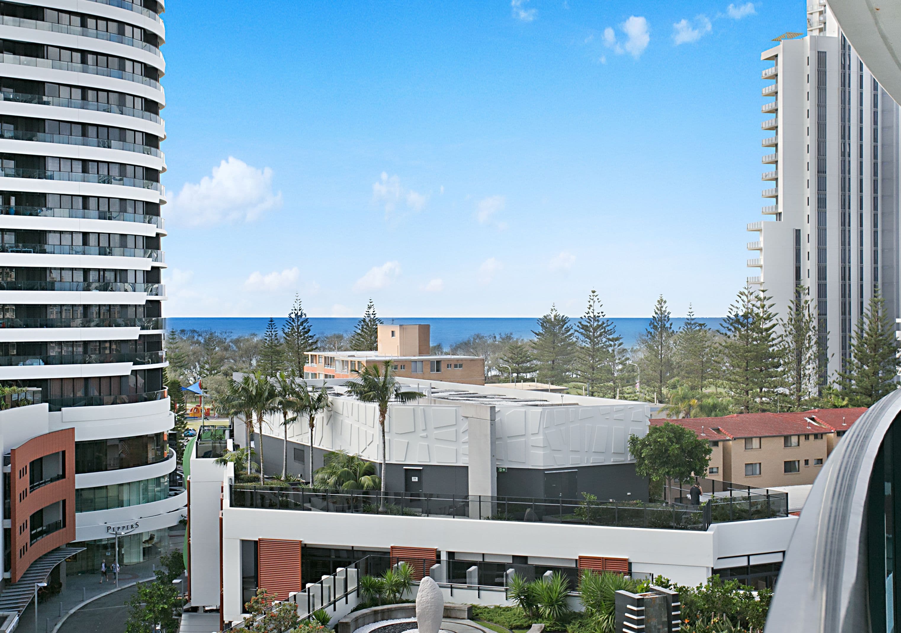 20605 'Oracle' 4-26 Charles Avenue, Broadbeach QLD 4218, Broadbeach - Thumbnail 2