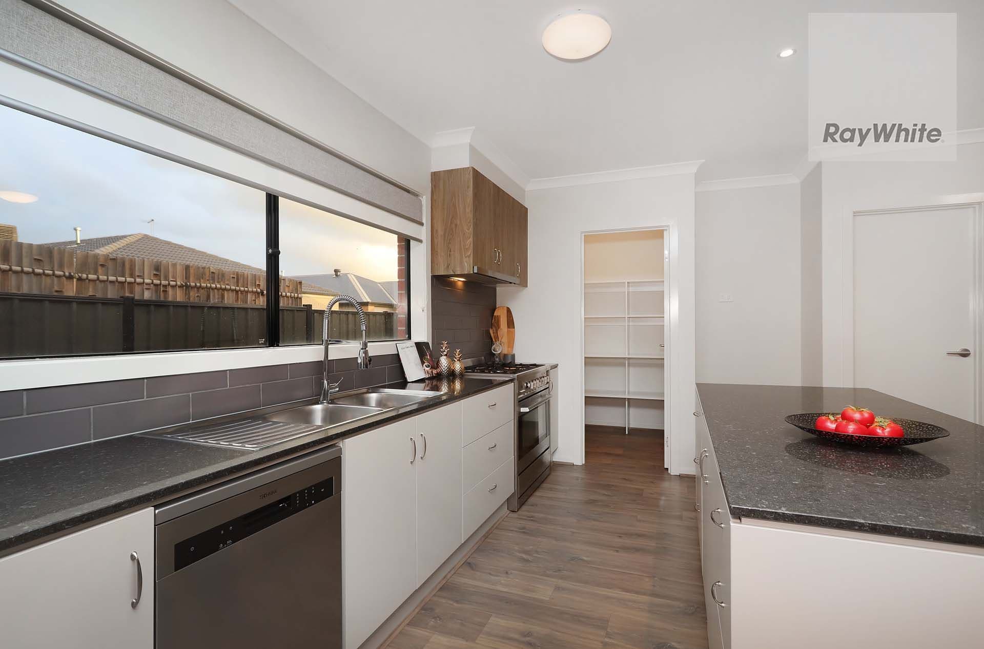 14 Geyser Street, Craigieburn VIC 3064, Craigieburn - Thumbnail 8