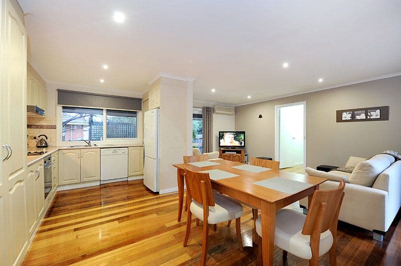 7 Holbein Court, SCORESBY VIC 3179, Scoresby - Thumbnail 3