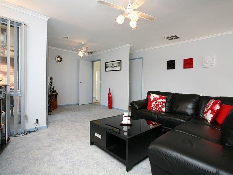 28 Jacksons Road, NARRE WARREN VIC 3805, Narre Warren - Thumbnail 2