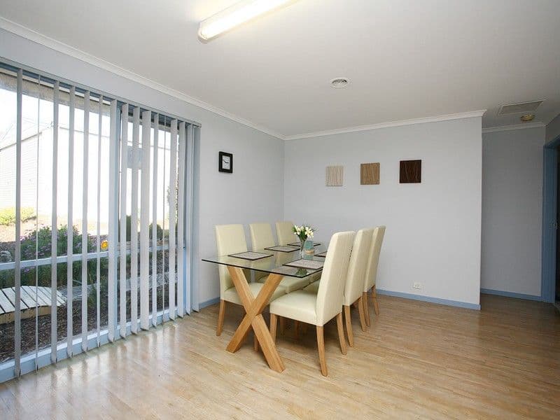 28 Jacksons Road, NARRE WARREN VIC 3805, Narre Warren - Thumbnail 3