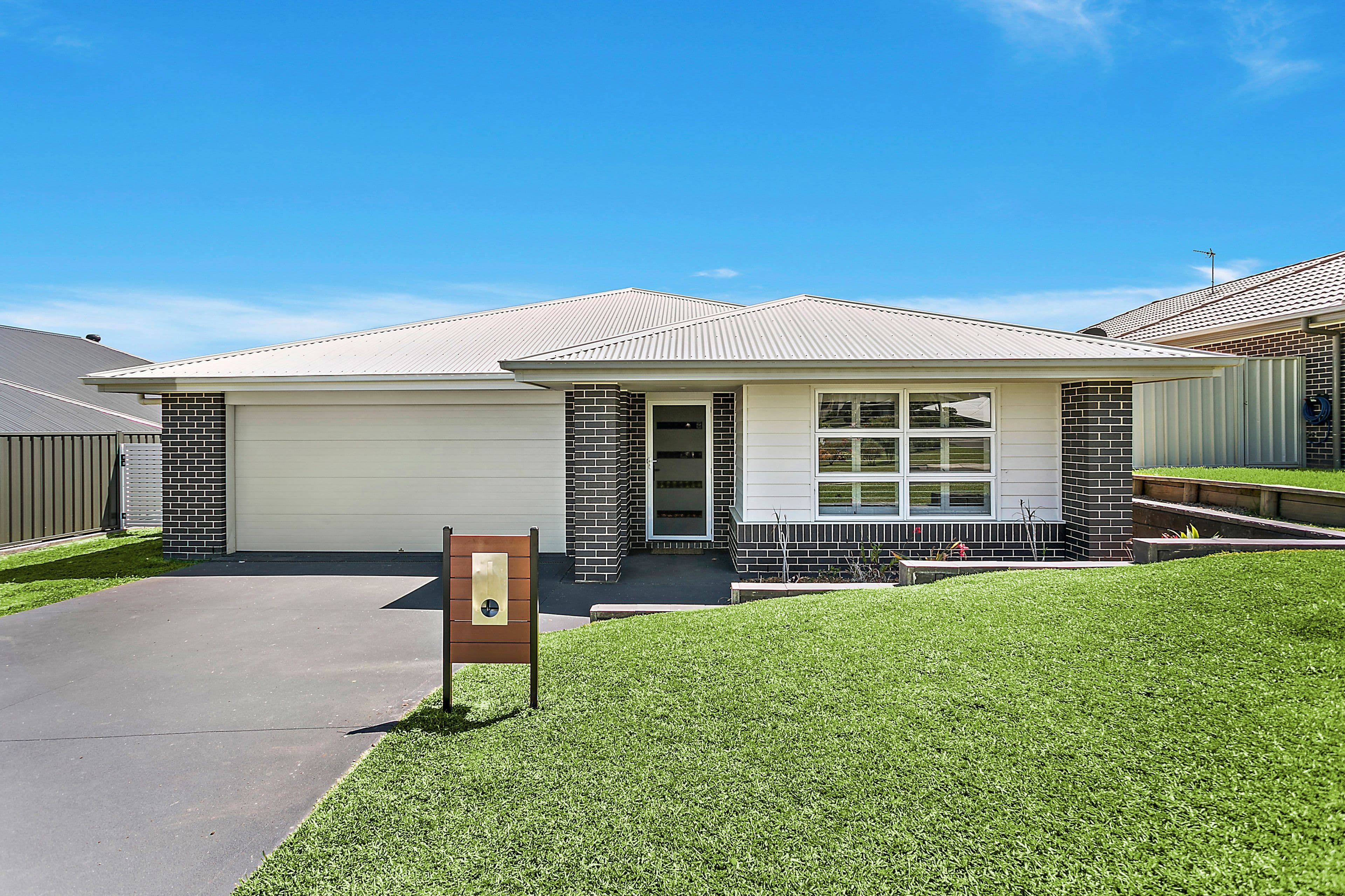 10 Laguna Close, Shell Cove - Image 1