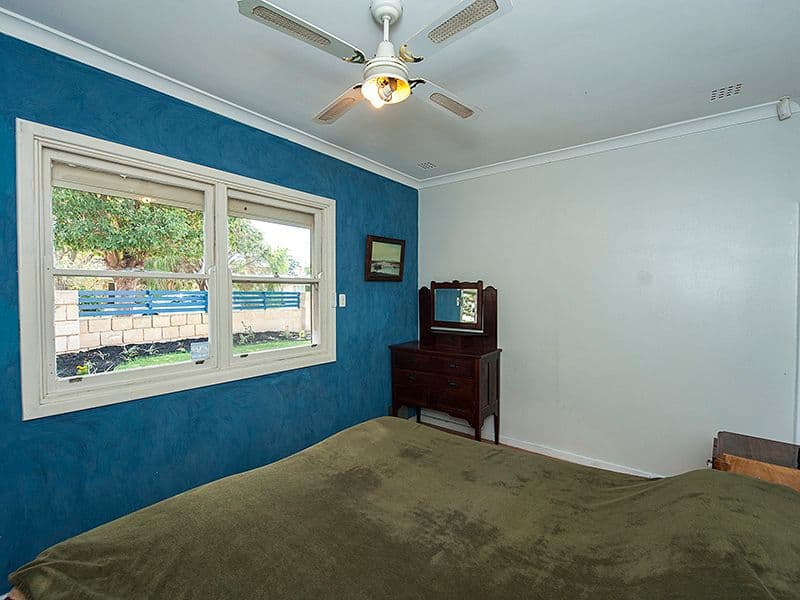 56 McGlinn Way, CLOVERDALE WA 6105, Cloverdale - Thumbnail 3