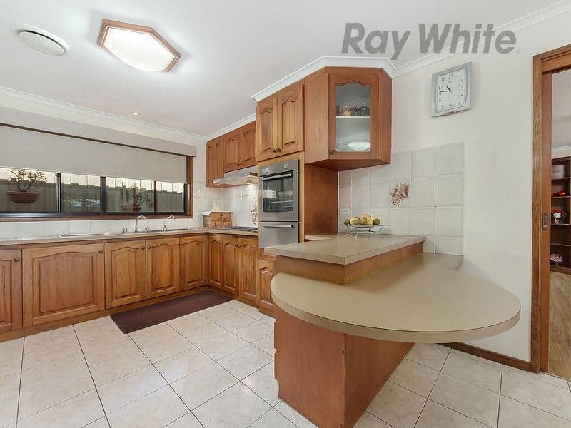 18 Narong Place, Keilor Downs VIC 3038, Keilor Downs - Thumbnail 3