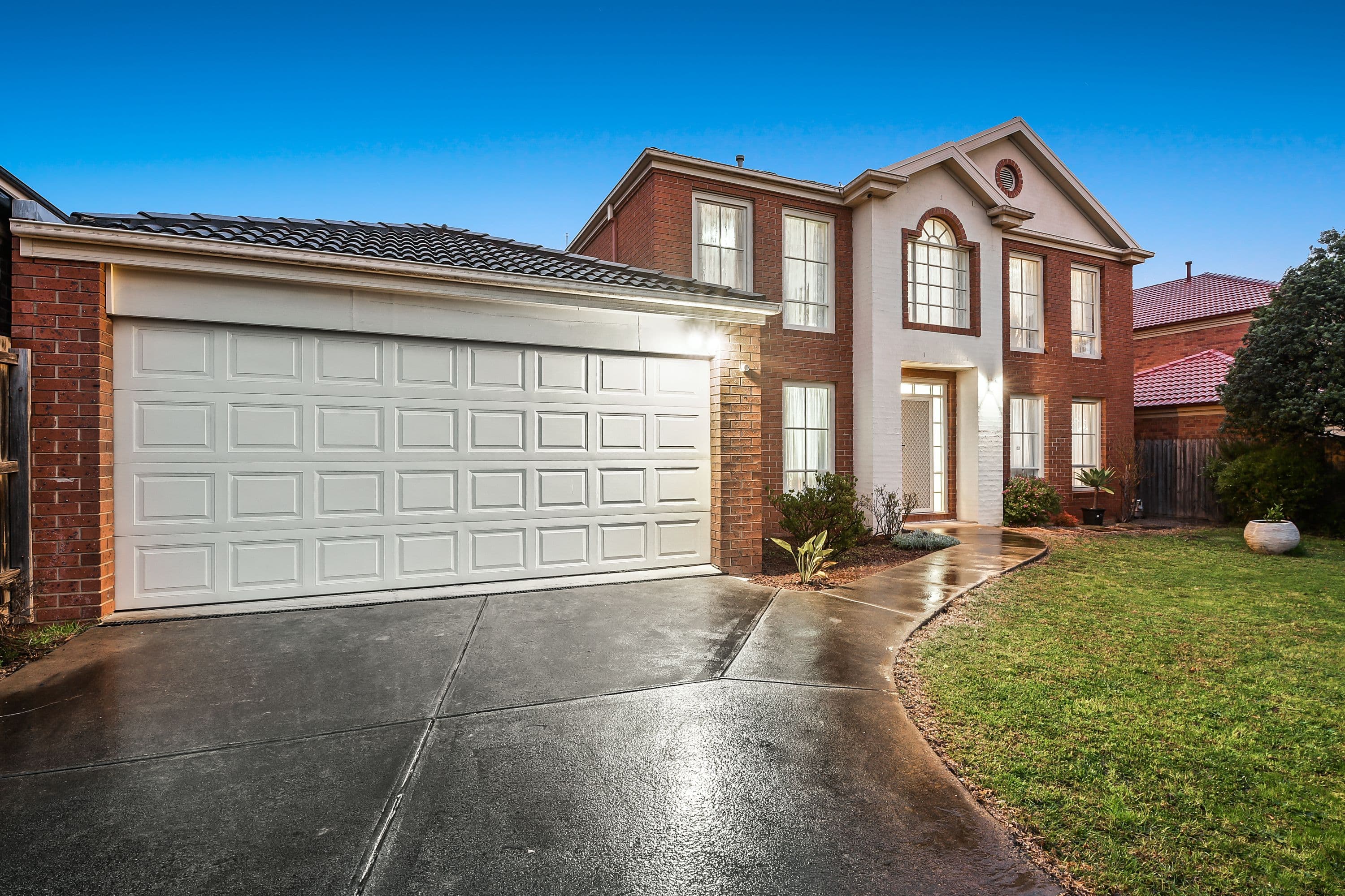 4 Rowitta Drive, Glen Waverley VIC 3150, Glen Waverley - Image 1