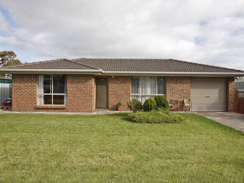 8 Austin Place, Port Willunga - Image 1