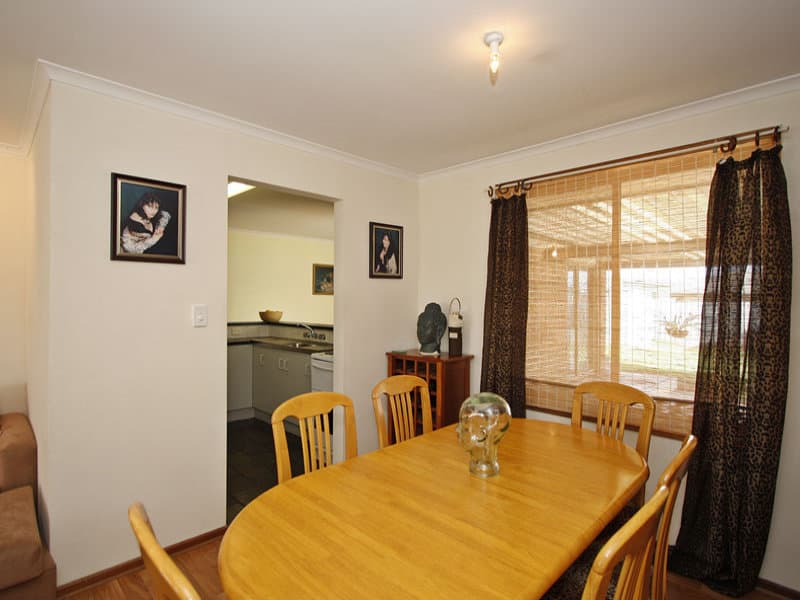 8 Austin Place, Port Willunga - Thumbnail 4