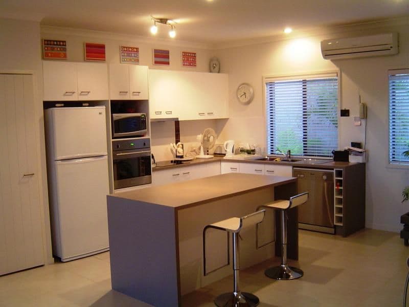14 Griffin Street, CALOUNDRA QLD 4551, Caloundra - Thumbnail 2