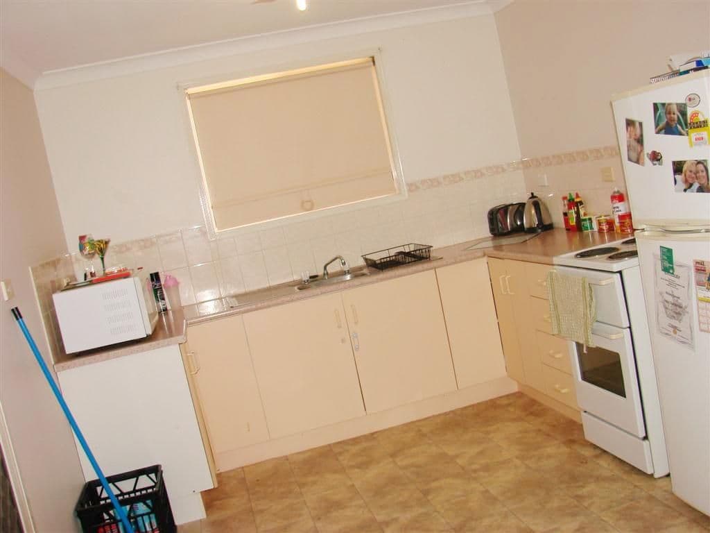 10 Schirmer Close, GRACEMERE QLD 4702, Gracemere - Thumbnail 6