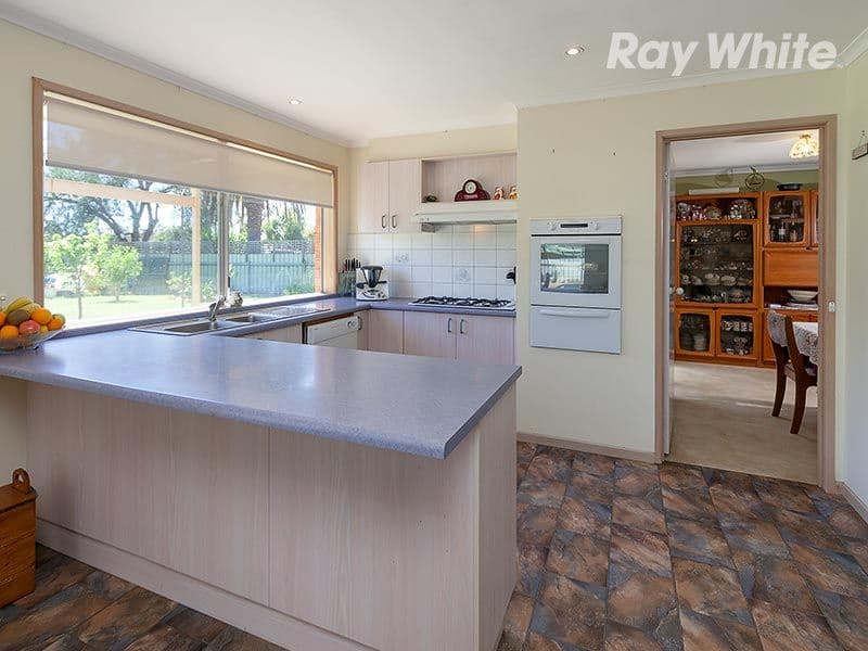 8 Balfour Street, CULCAIRN NSW 2660, Culcairn - Thumbnail 2