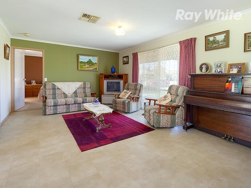 8 Balfour Street, CULCAIRN NSW 2660, Culcairn - Thumbnail 6