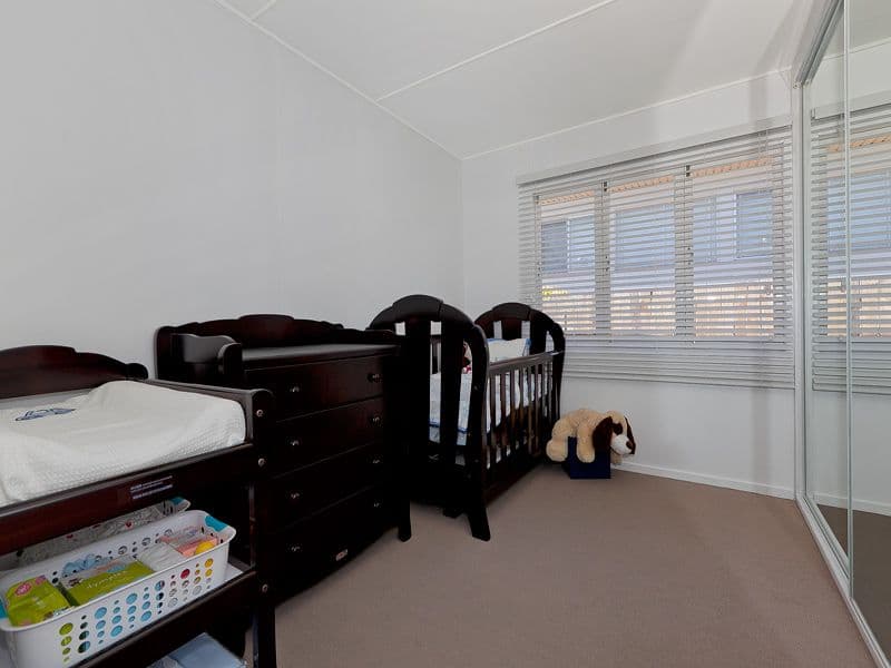 19 Hood Street, SHERWOOD QLD 4075, Sherwood - Thumbnail 8