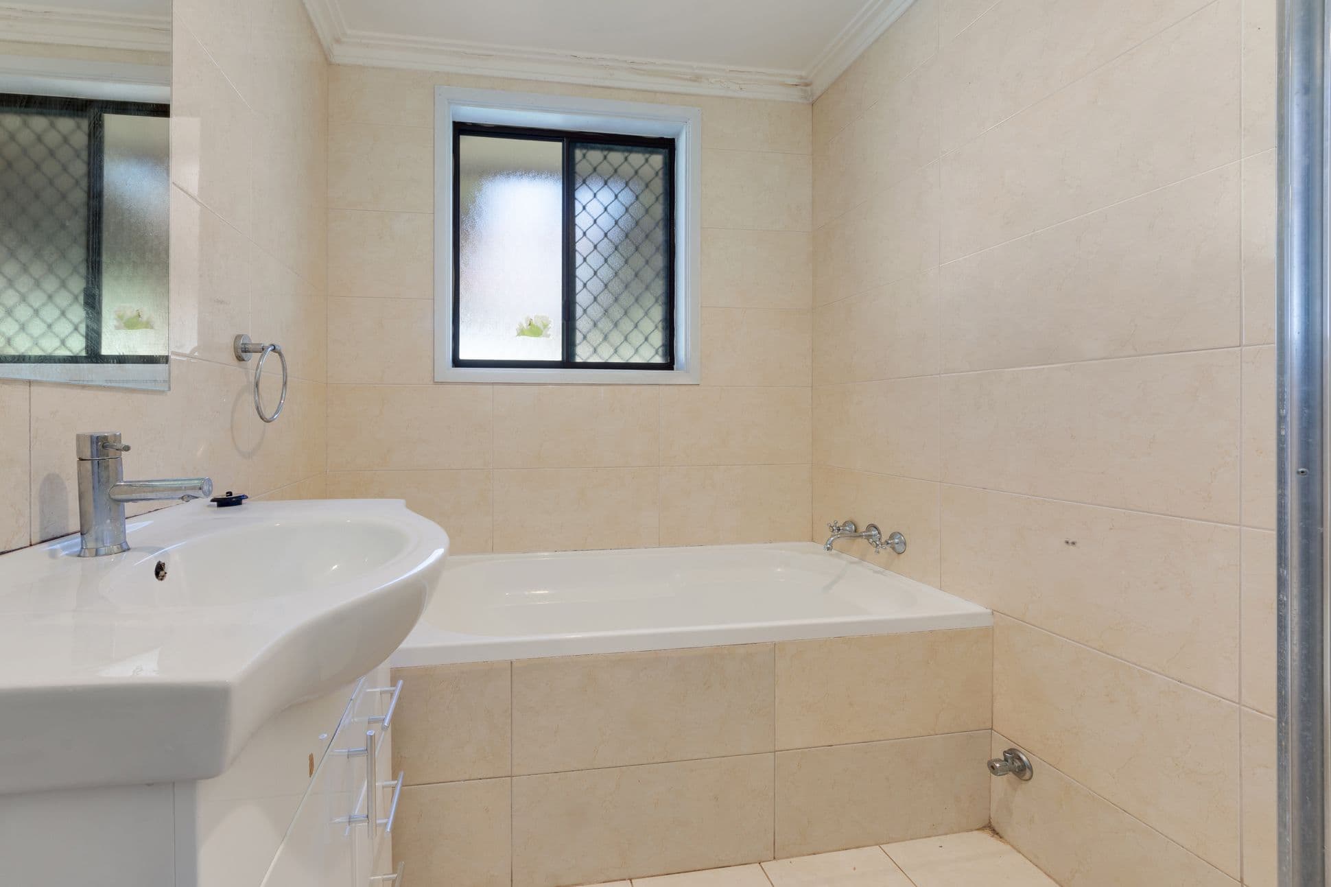 7 Gaspard Place, Ambarvale - Thumbnail 5