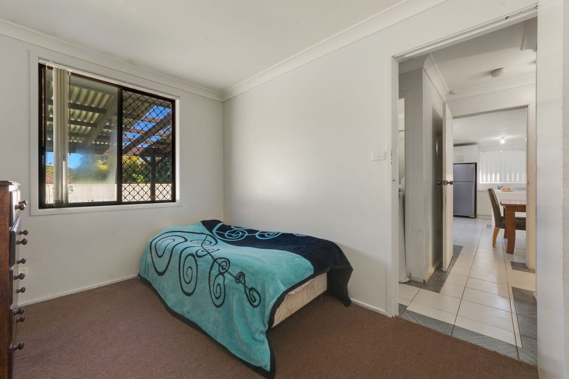 7 Gaspard Place, Ambarvale - Thumbnail 8