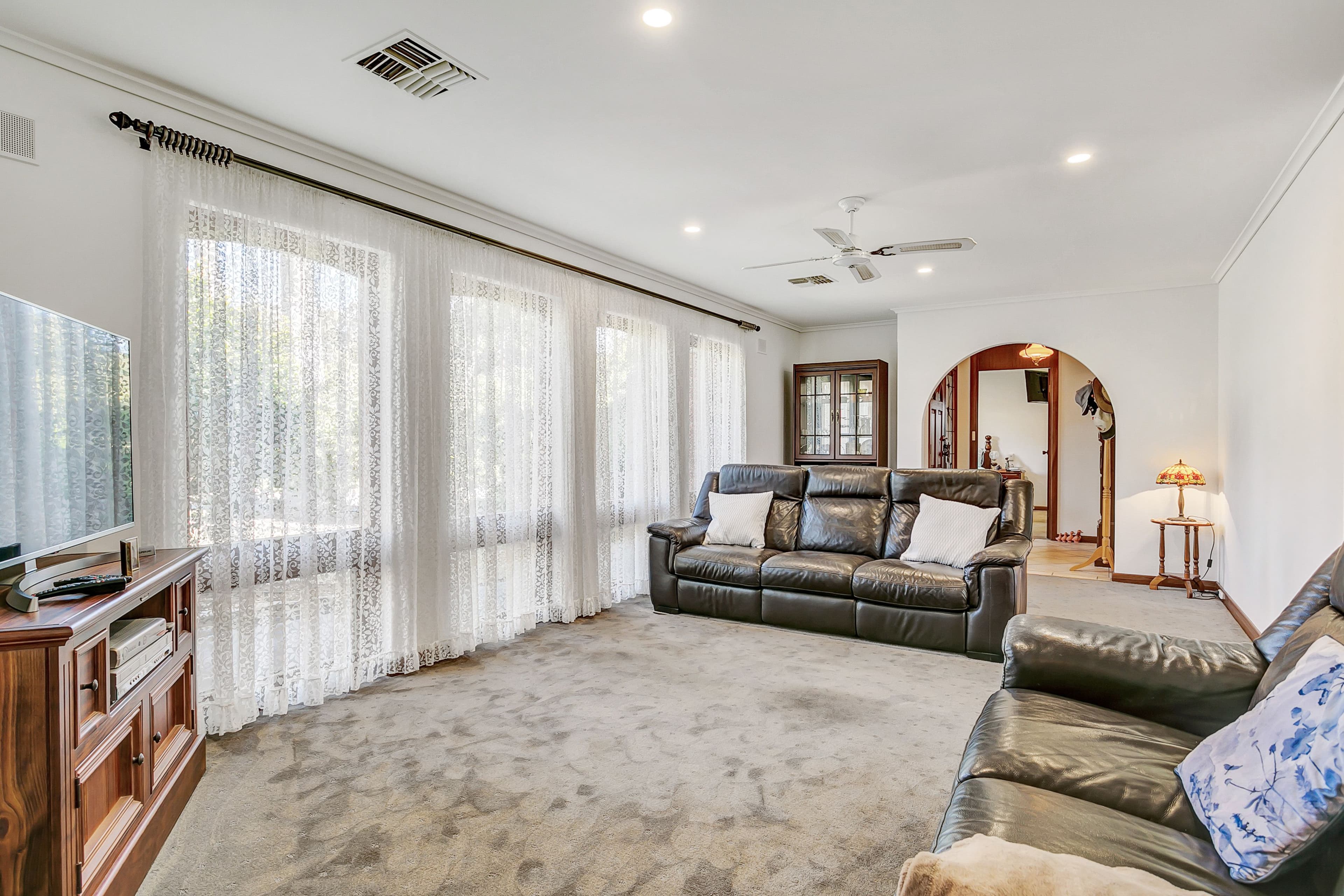 17 Balara Crescent, Flagstaff Hill SA 5159, Flagstaff Hill - Thumbnail 2