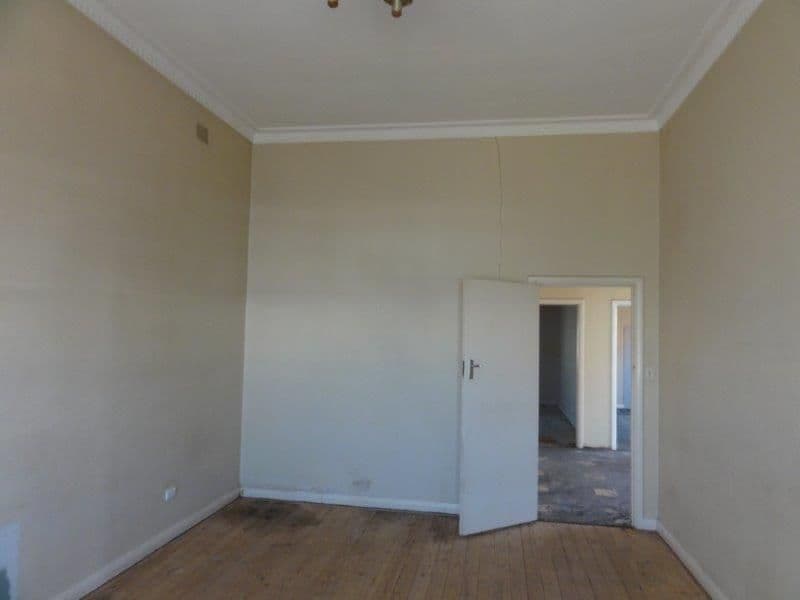 406 Beryl Street, BROKEN HILL NSW 2880, Broken Hill - Thumbnail 3