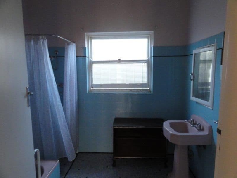 406 Beryl Street, BROKEN HILL NSW 2880, Broken Hill - Thumbnail 5