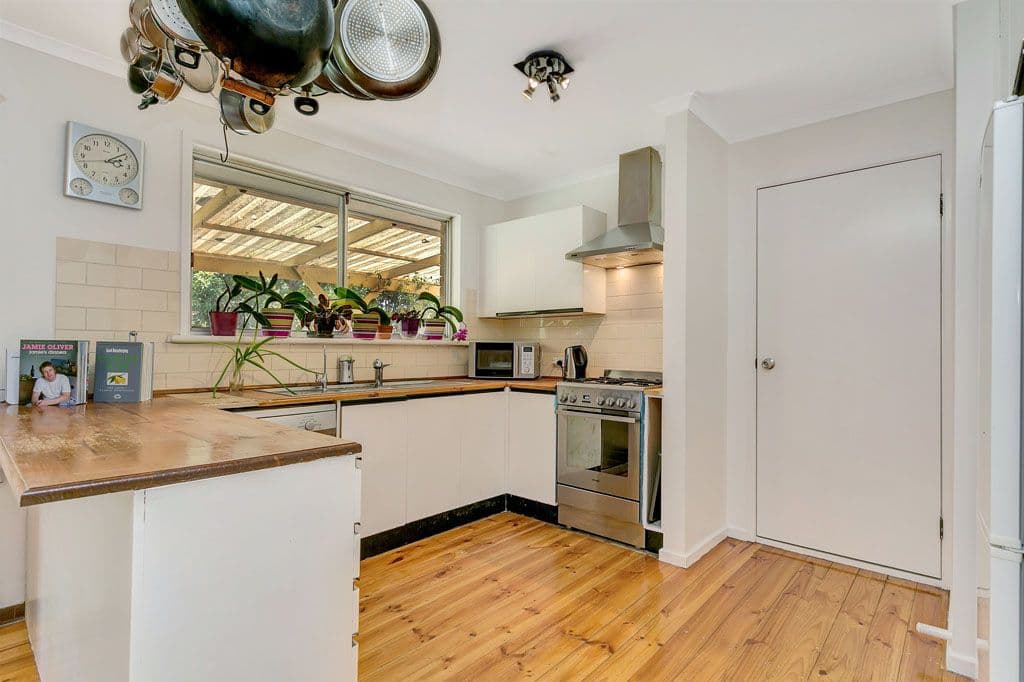 17 Lulworth Place, Flagstaff Hill SA 5159, Flagstaff Hill - Thumbnail 4