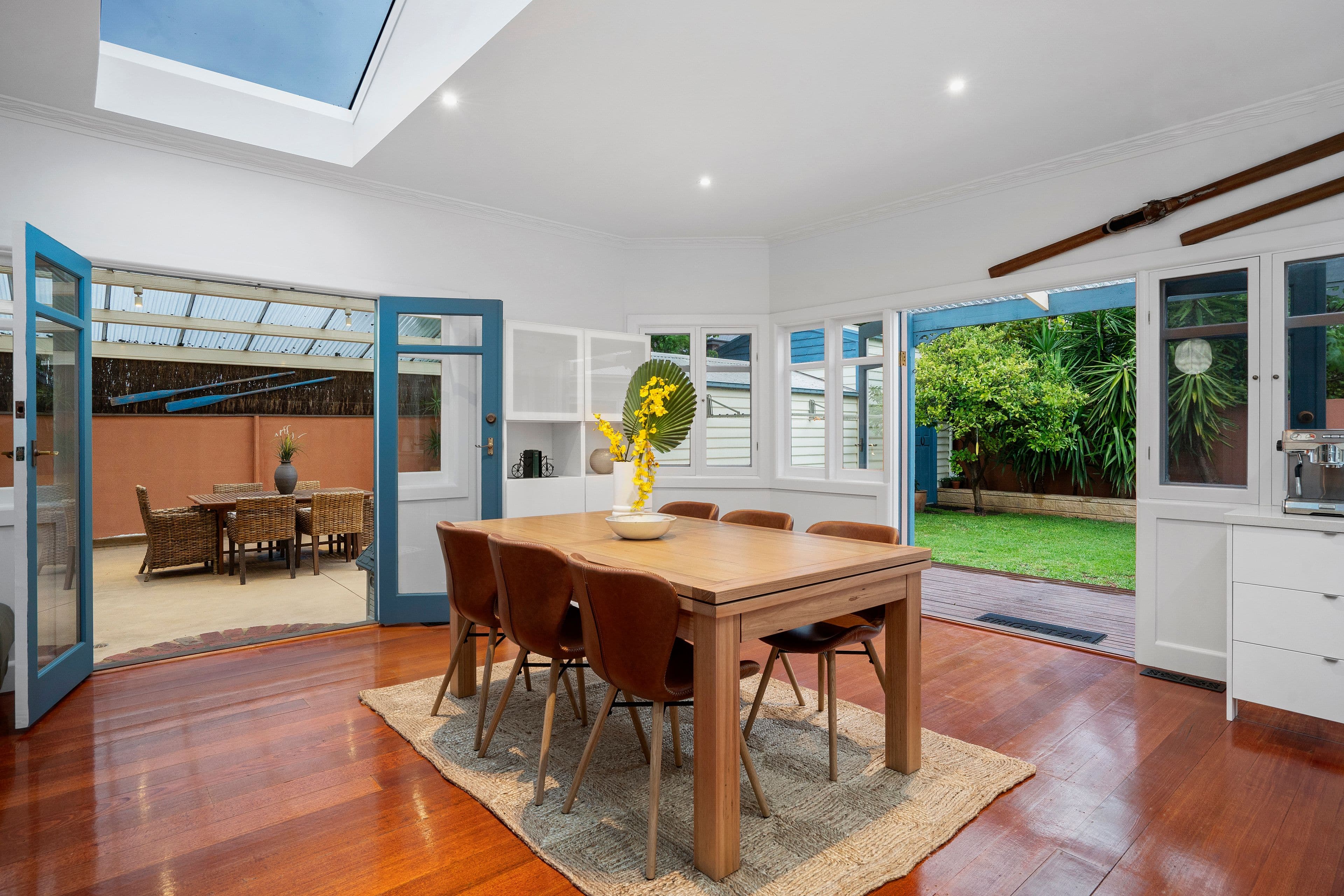 10 Correa Avenue, Cheltenham VIC 3192, Cheltenham - Thumbnail 2