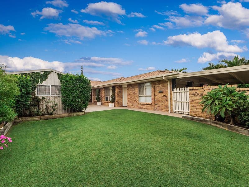 33 Manakin Avenue, Burleigh Waters QLD 4220, Burleigh Waters - Image 1