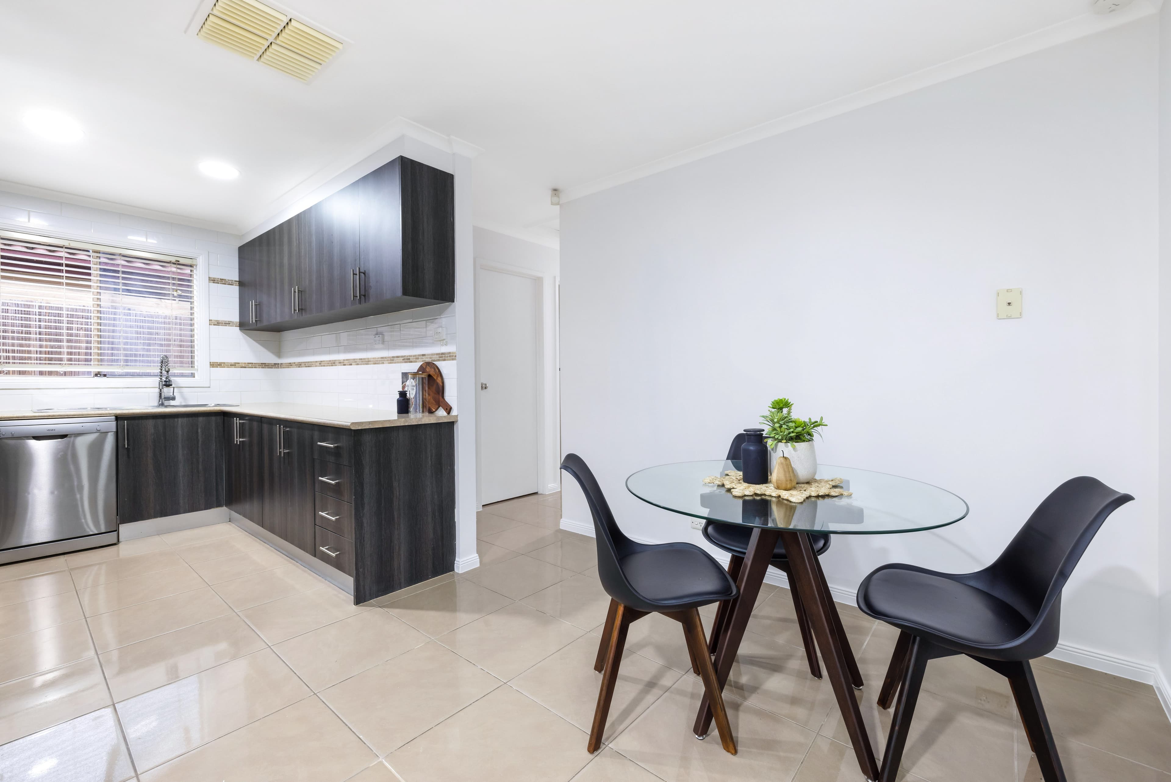 2 Marsden Walk, Roxburgh Park VIC 3064, Roxburgh Park - Thumbnail 6