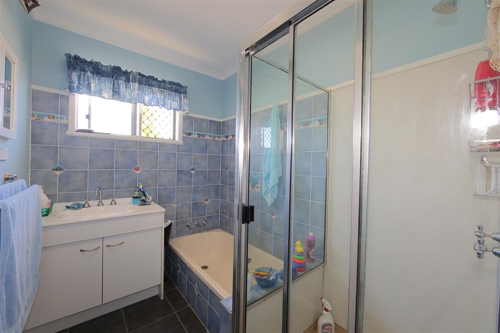 12 Mott Street, AVOCA QLD 4670, Avoca - Thumbnail 3