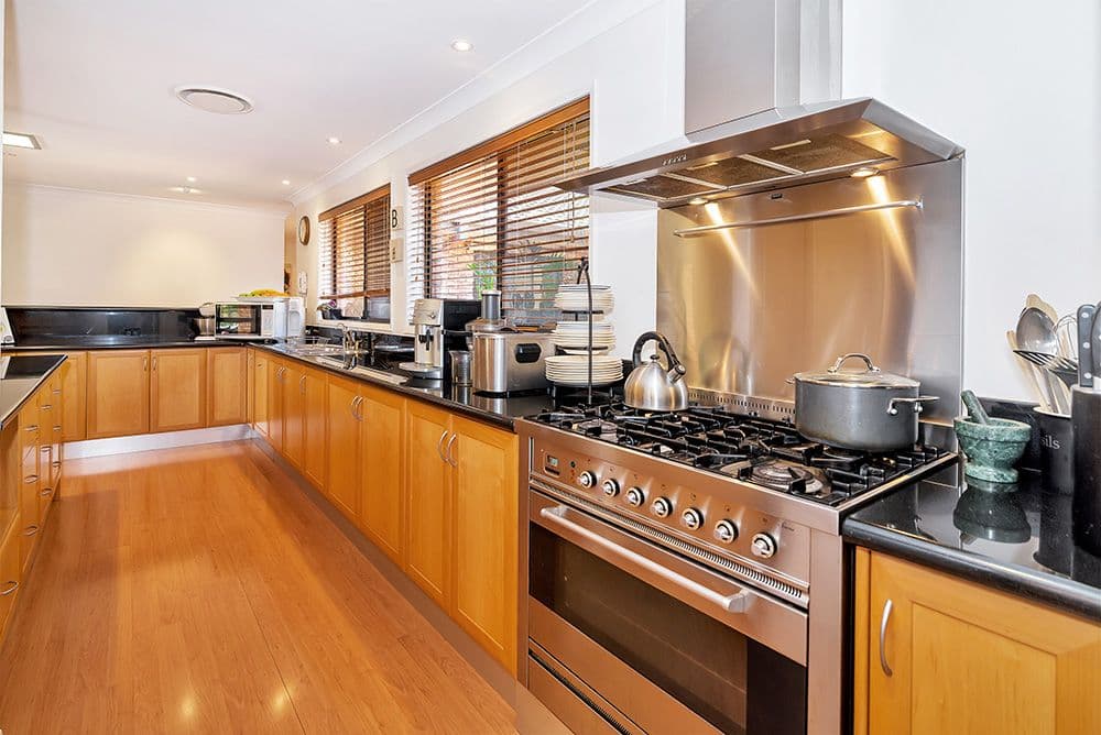 17 Warrego Way, Helensvale QLD 4212, Helensvale - Thumbnail 4