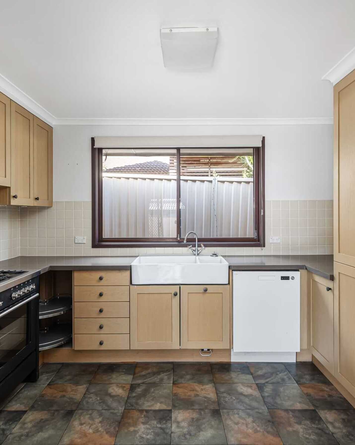 14 Hascombe Way St Clair, Clair - Thumbnail 3